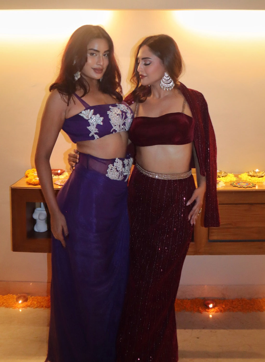 Abeera Mir in Geena Singh in Luna Set