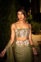 Geena Singh in Luna Set